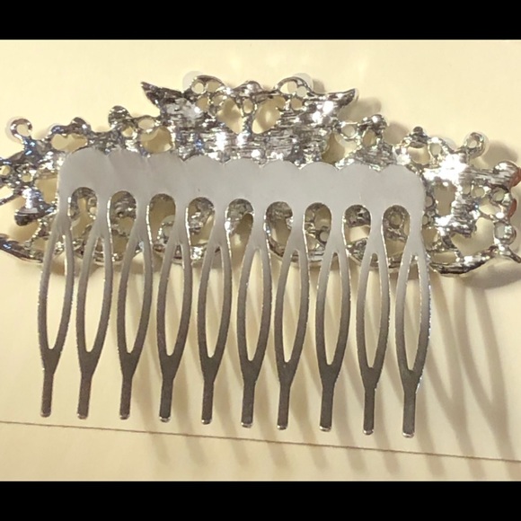 HP-Rhinestone & Pearl Studded Butterfly Comb - Picture 3 of 6